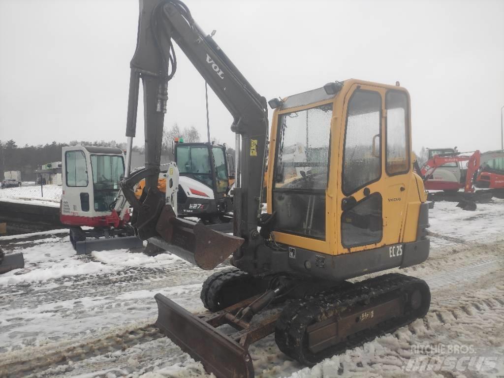 Volvo EC 25 Minigraafmachines < 7t