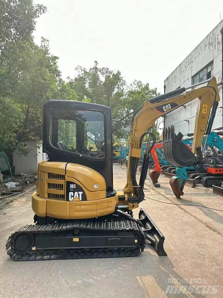 CAT 303 Rupsgraafmachines