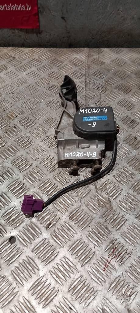 MAN TGA  81259706094 Cabine en interieur