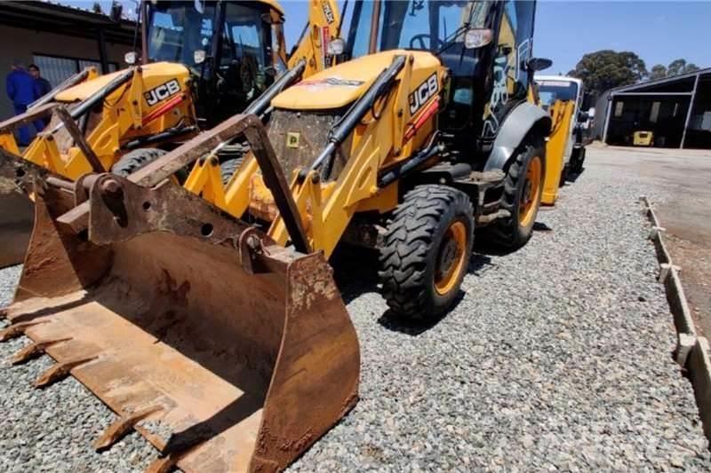 JCB 3CX 4X4 Graaf-laadcombinaties