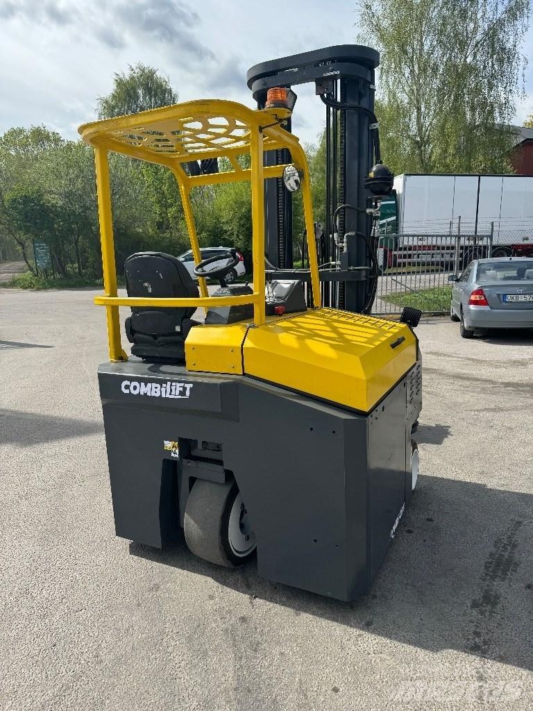 Combilift CBE3000 Four-way truck
