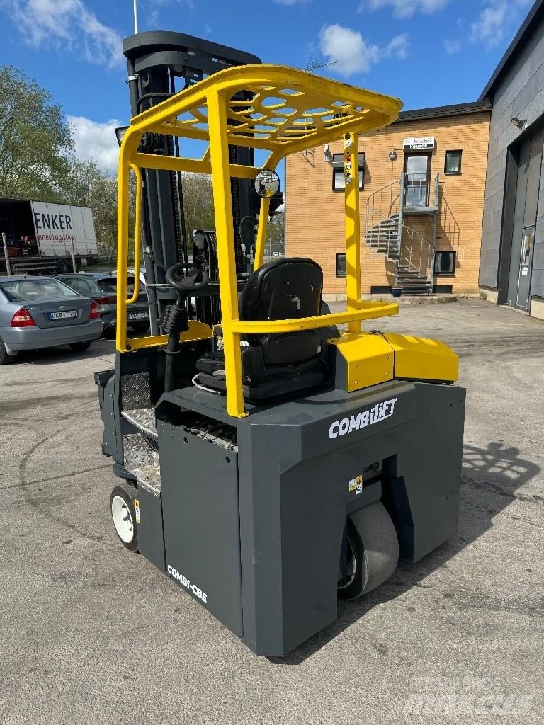 Combilift CBE3000 Four-way truck