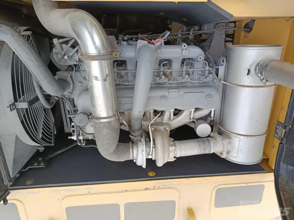 XGMA XG825LC Rupsgraafmachines