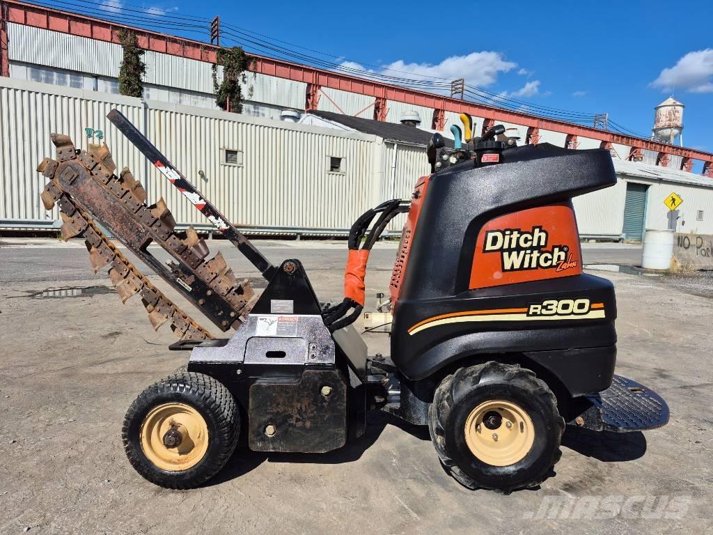 Ditch Witch R300 Sleuvengravers