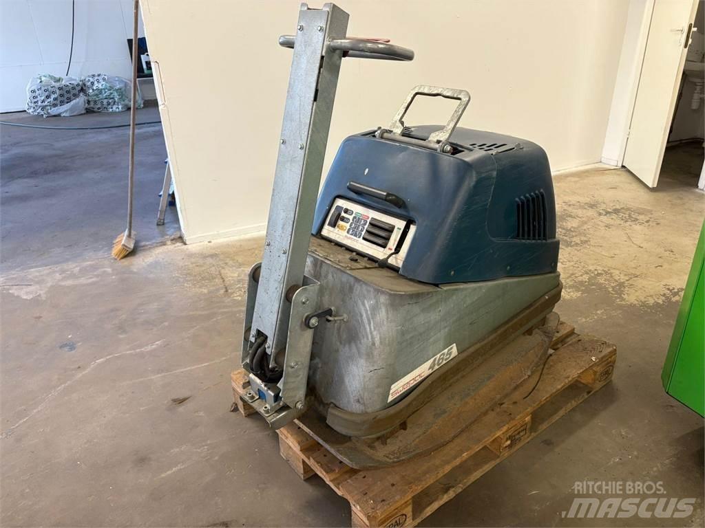 Swepac FB 465 Grondverdichtingsmachines