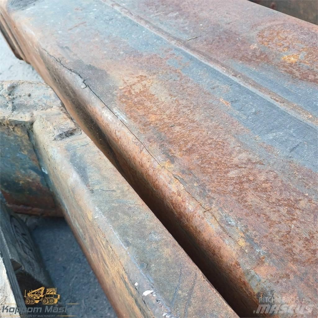 Loglift 111 Uitrijwagenkranen