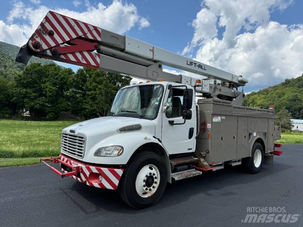 Freightliner M2 Auto hoogwerkers
