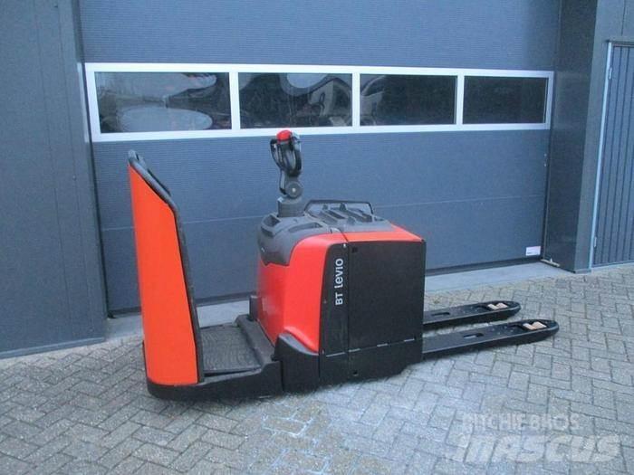 Toyota LPE 250 Meerij pallettruck met platform