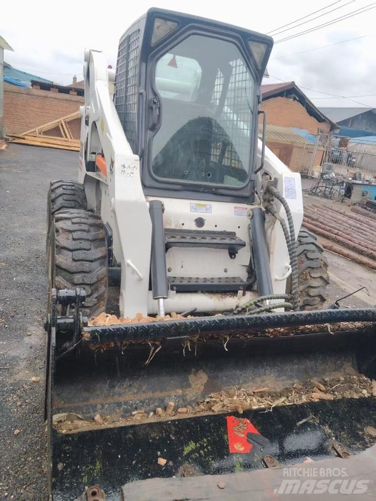 Bobcat S 300 Schrankladers