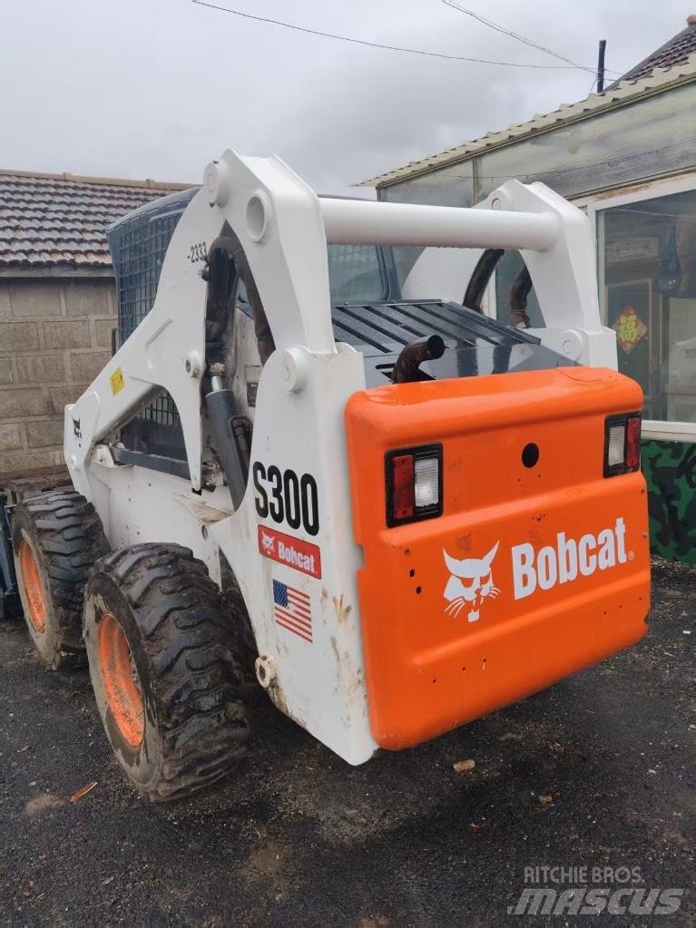 Bobcat S 300 Schrankladers