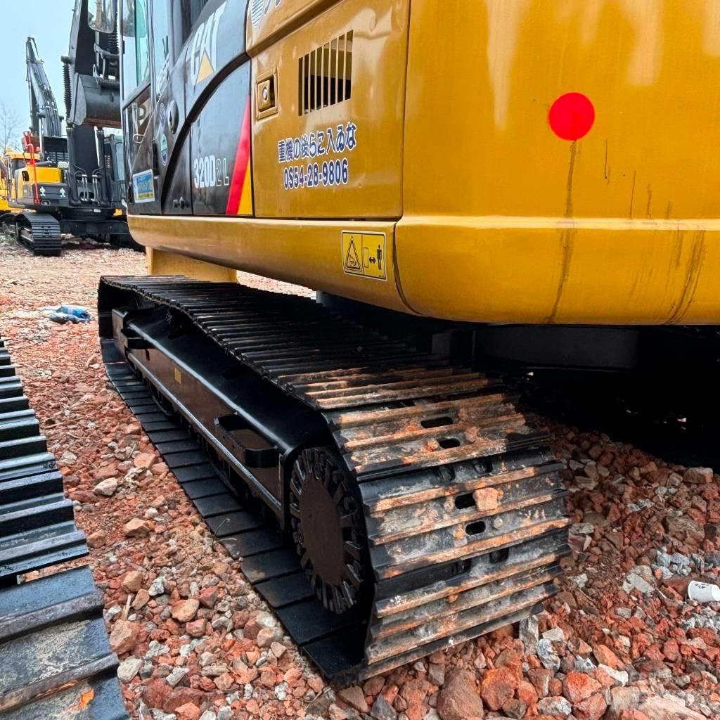 CAT 320 D Rupsgraafmachines