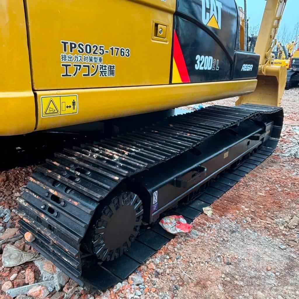 CAT 320 D Rupsgraafmachines