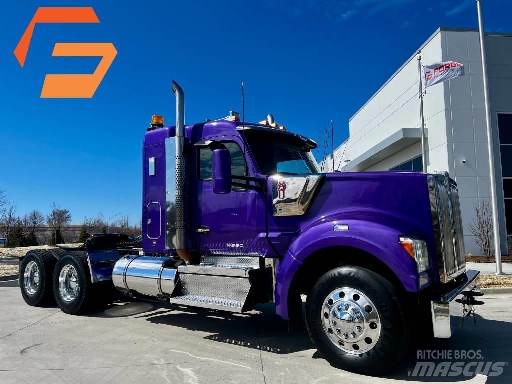 Kenworth W 990 Trekkers