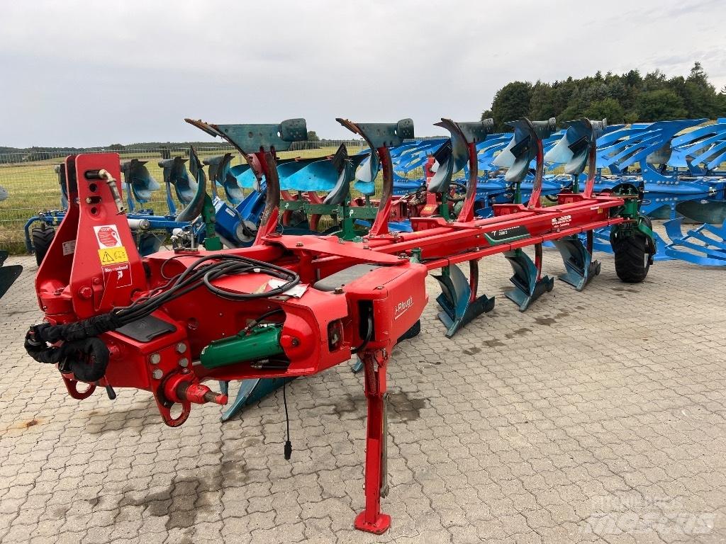 Kverneland 2500S Wentelploegen