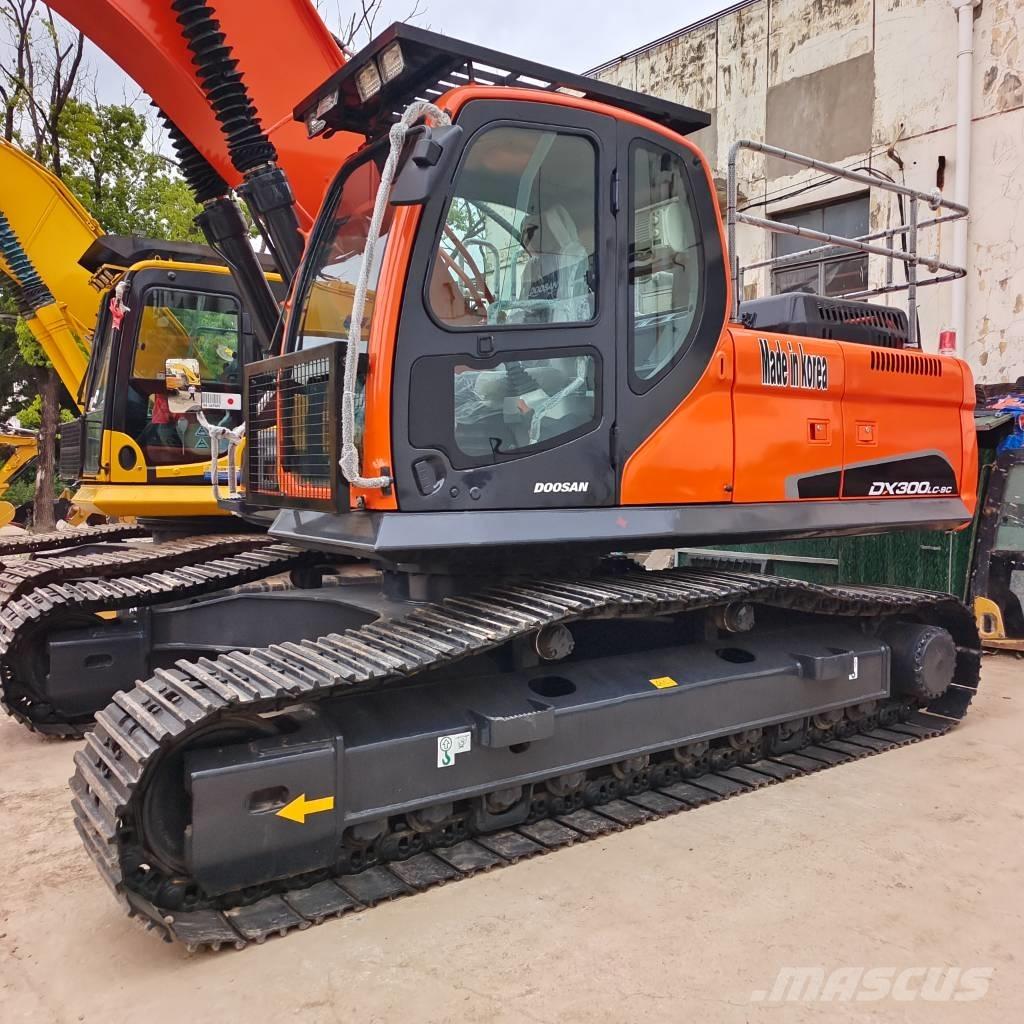 Doosan DX 300 Rupsgraafmachines