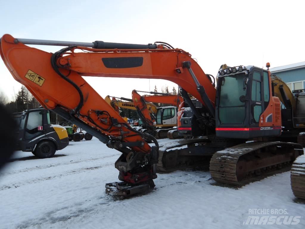 Doosan DX 235 Rupsgraafmachines