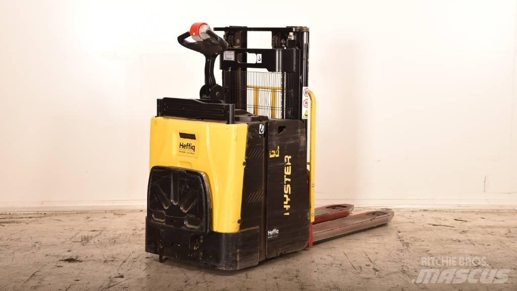 Hyster P2.0SD Meerij pallettruck met platform