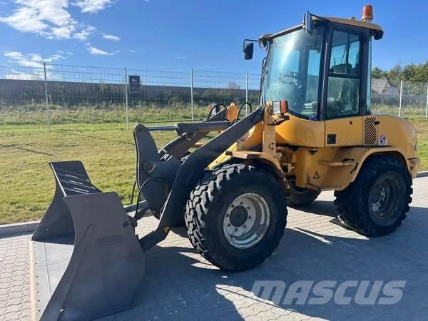 Volvo L 30 B Wielladers