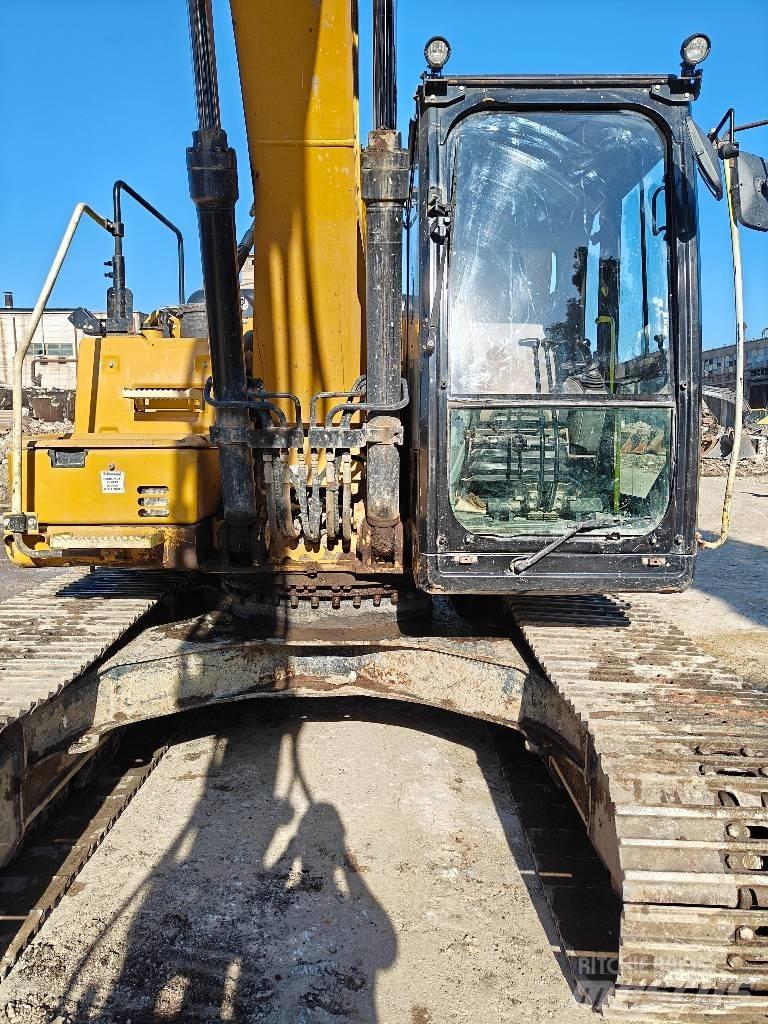 CAT 320F Rupsgraafmachines