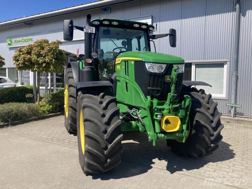 John Deere 6R215 Tractoren