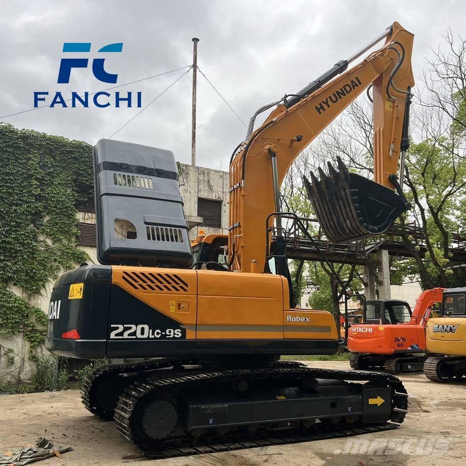 Hyundai 220LC-9S Rupsgraafmachines