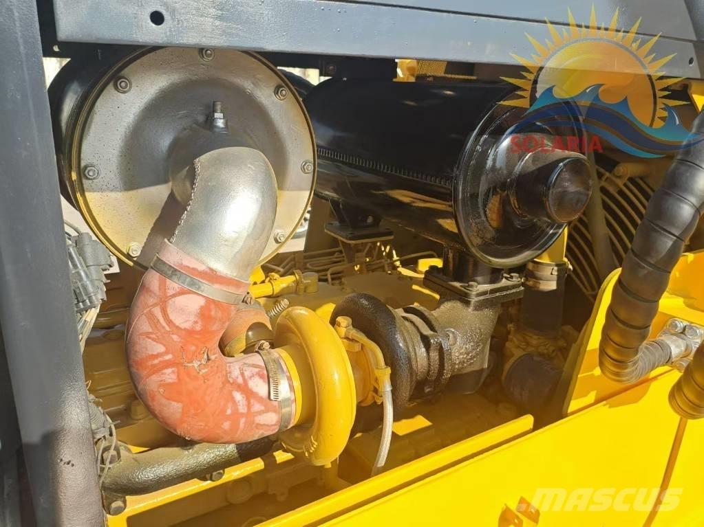 Shantui SD 13 Rupsdozers