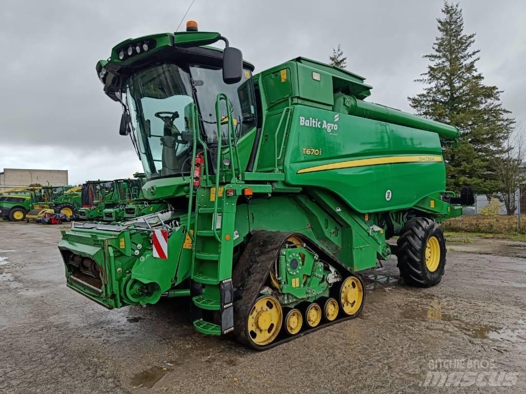 John Deere T670i Maaidorsmachines