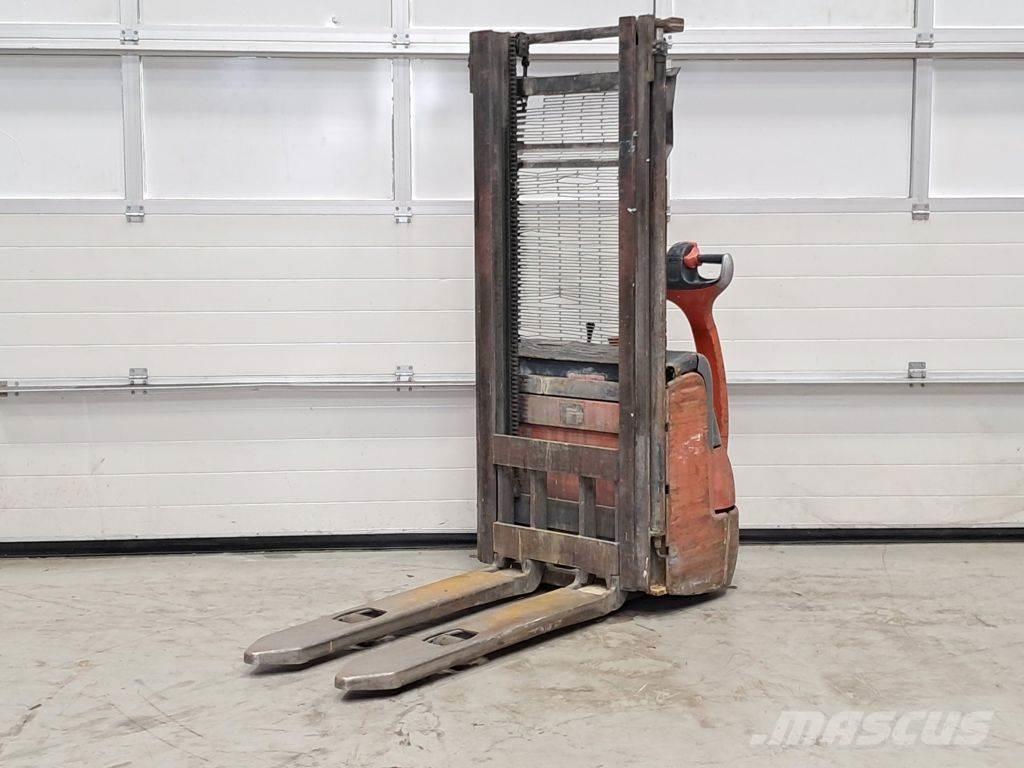 Linde L10 Stapelaar meeloop