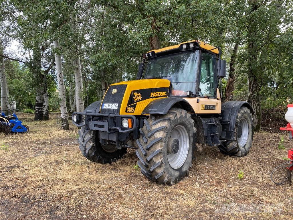 JCB Fastrac 3185 Tractoren