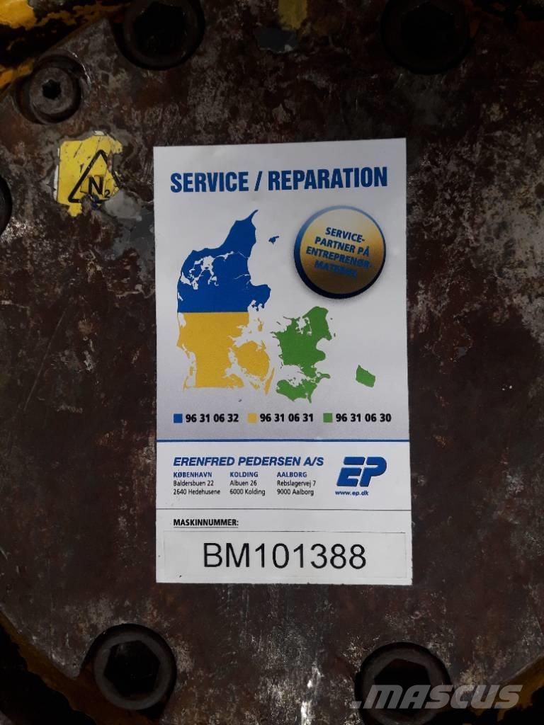 Atlas Copco SB 450 Hamers en brekers