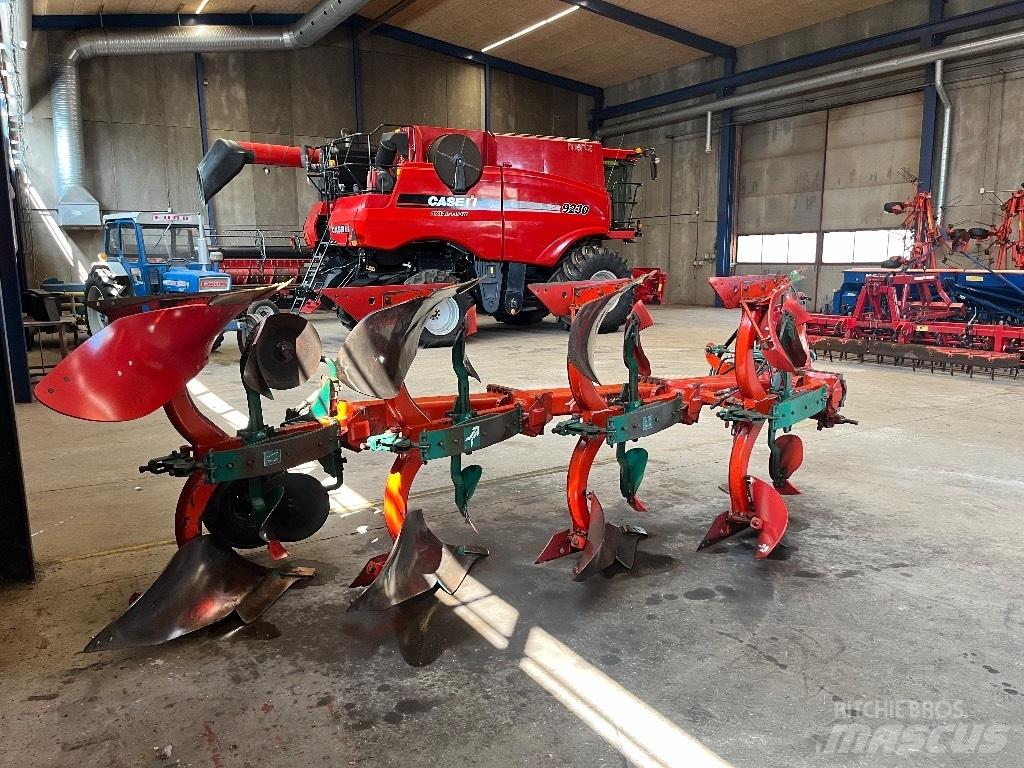 Kverneland F 160 Wentelploegen