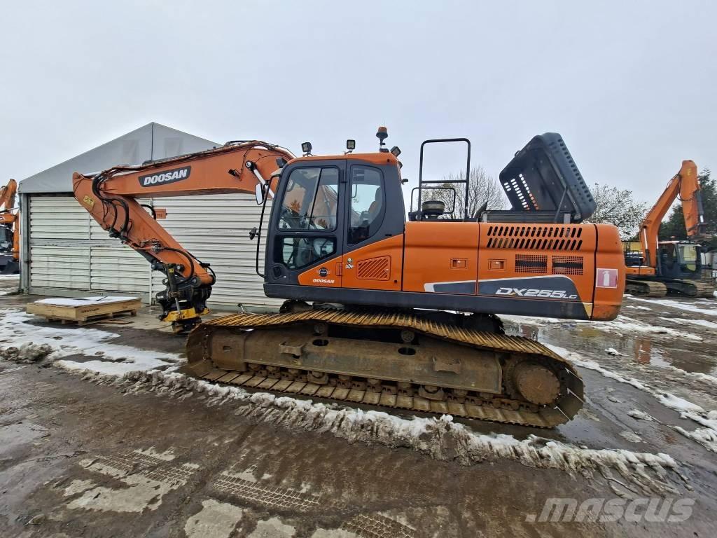 Doosan DX 255 LC-5 Rupsgraafmachines