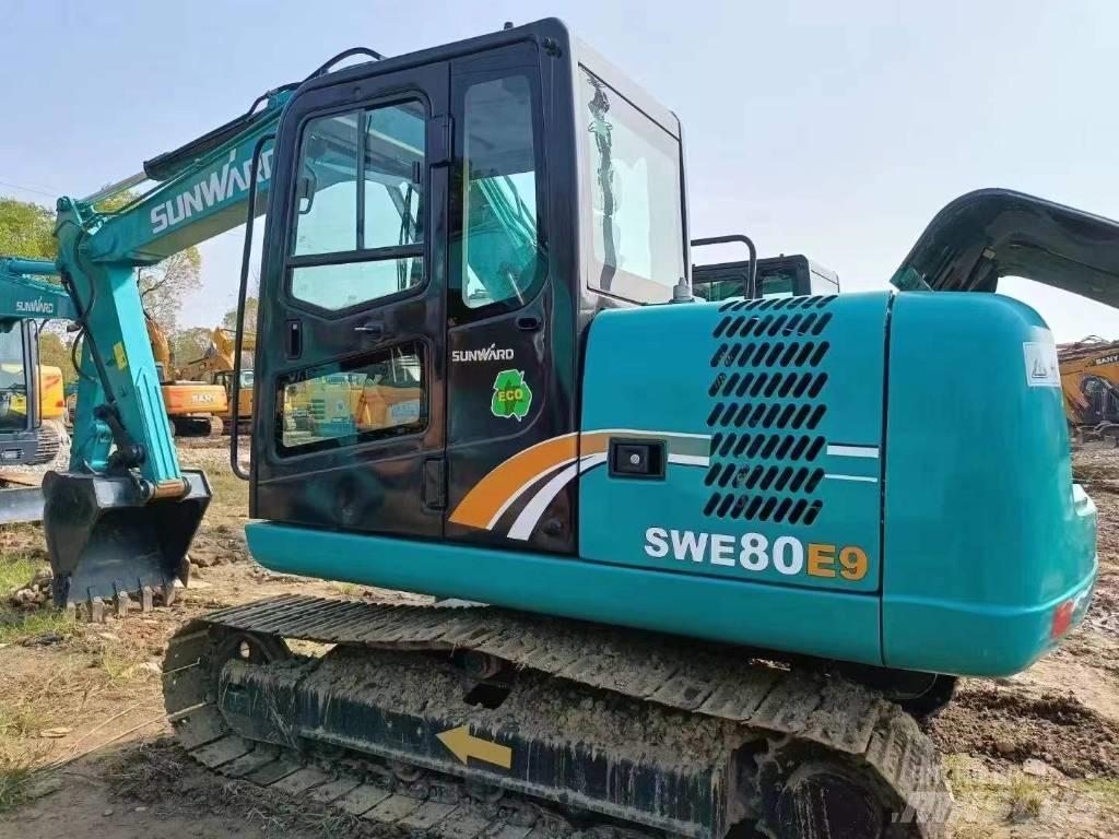 Sunward SWE 80 Rupsgraafmachines