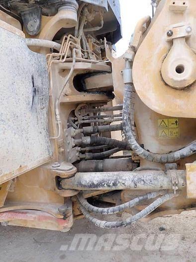 CAT 988K Wielladers