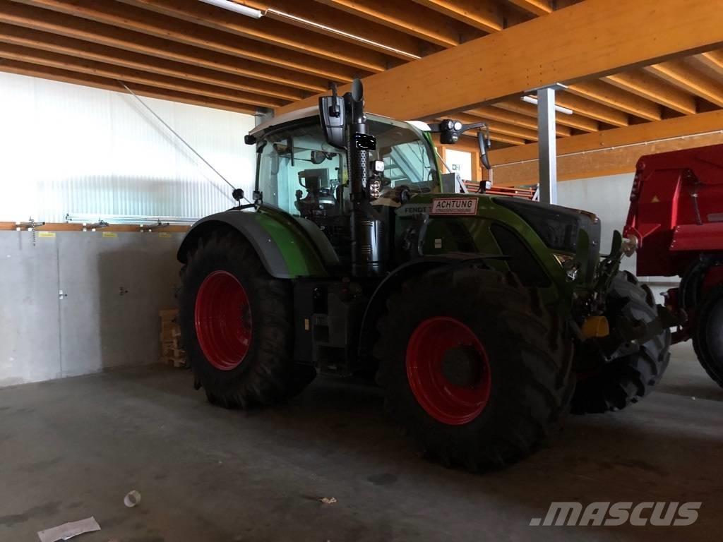 Fendt 724 Vario S4 Tractoren