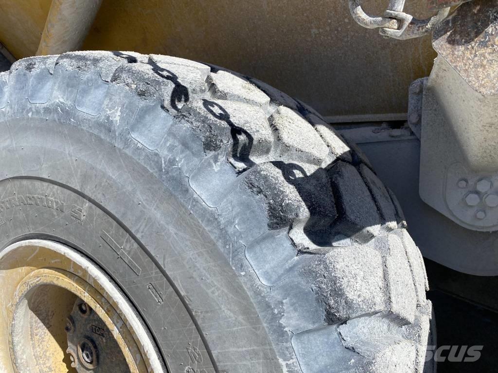 Komatsu HM 400 Knik dumptrucks