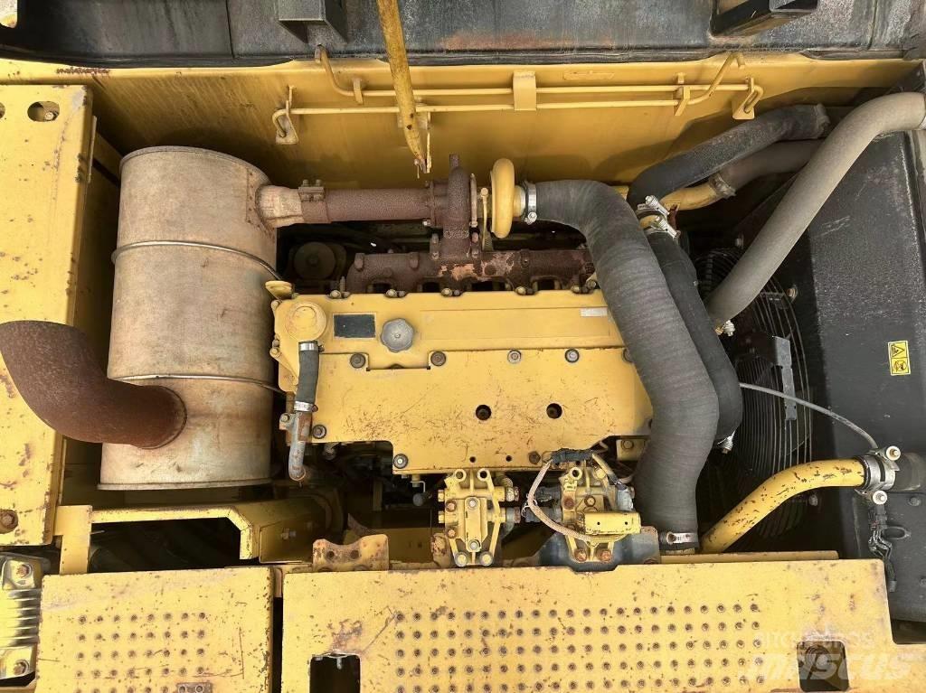 CAT 323D Rupsgraafmachines