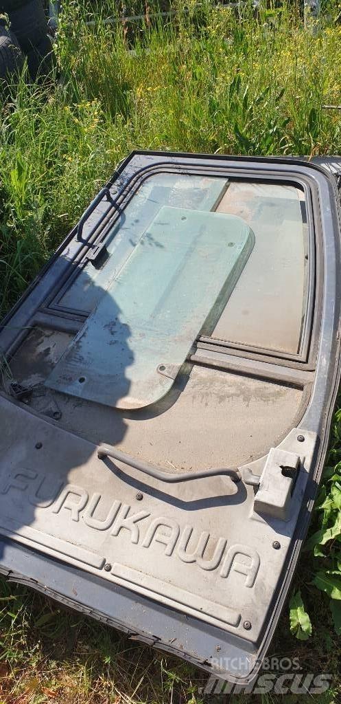 Furukawa W 725 Overige componenten
