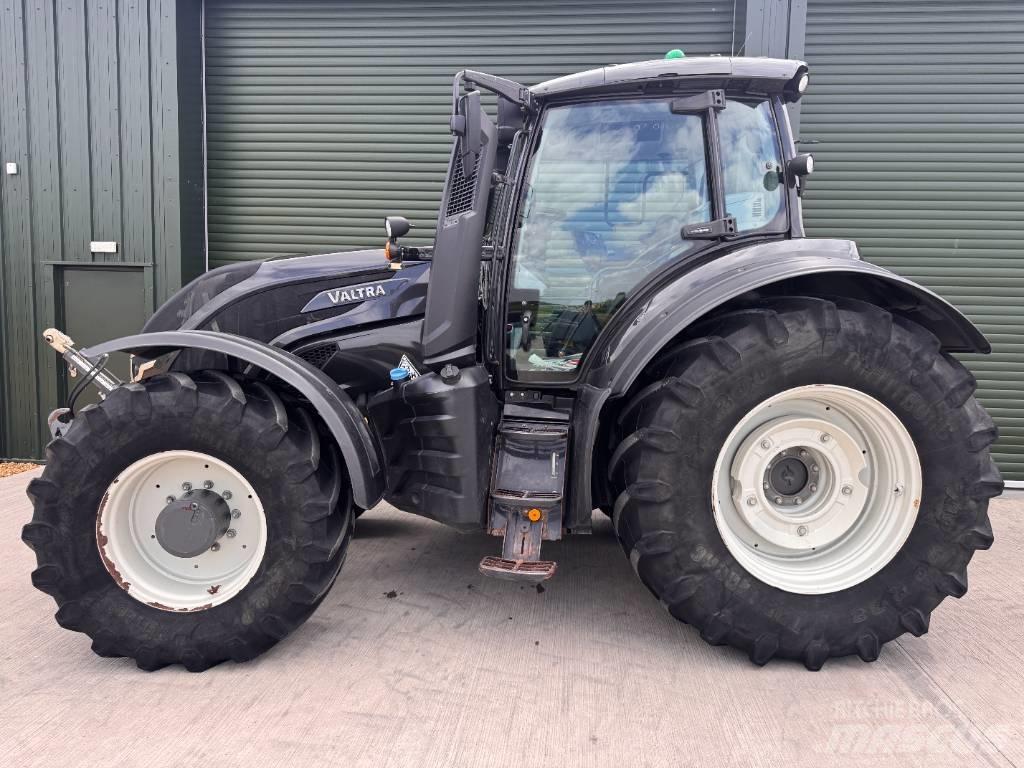 Valtra T 235 Direct Tractoren