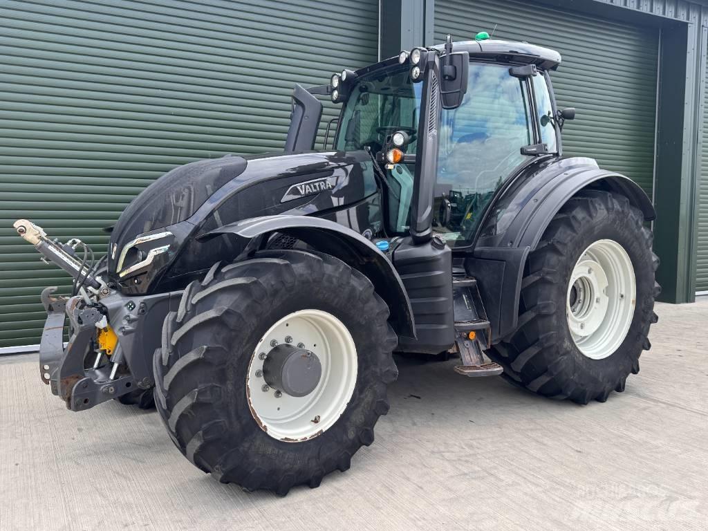 Valtra T 235 Direct Tractoren