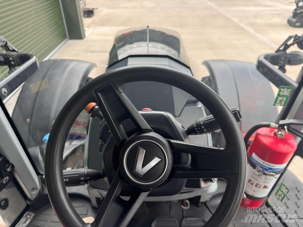 Valtra T 235 Direct Tractoren