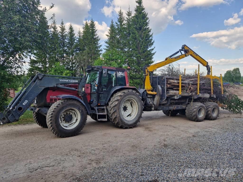 Valtra 8450 Hitech Tractoren
