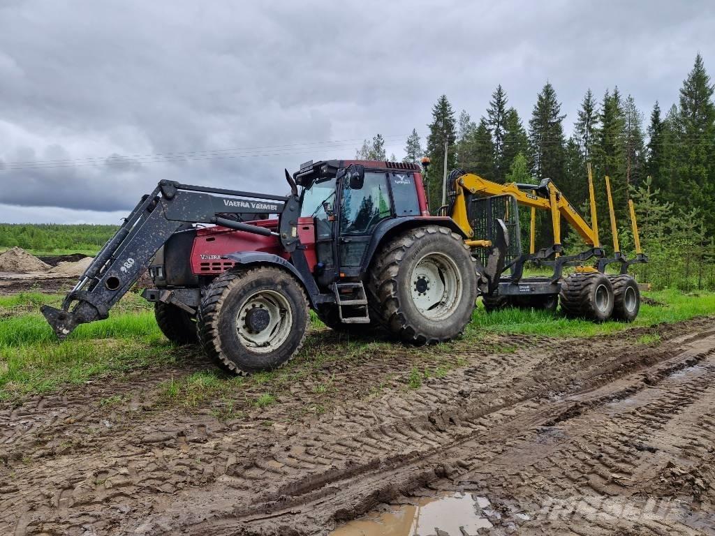 Valtra 8450 Hitech Tractoren