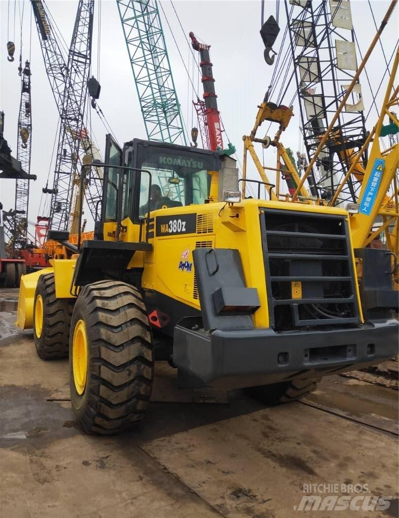 Komatsu WA 380 Wielladers