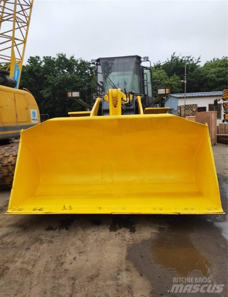 Komatsu WA 380 Wielladers