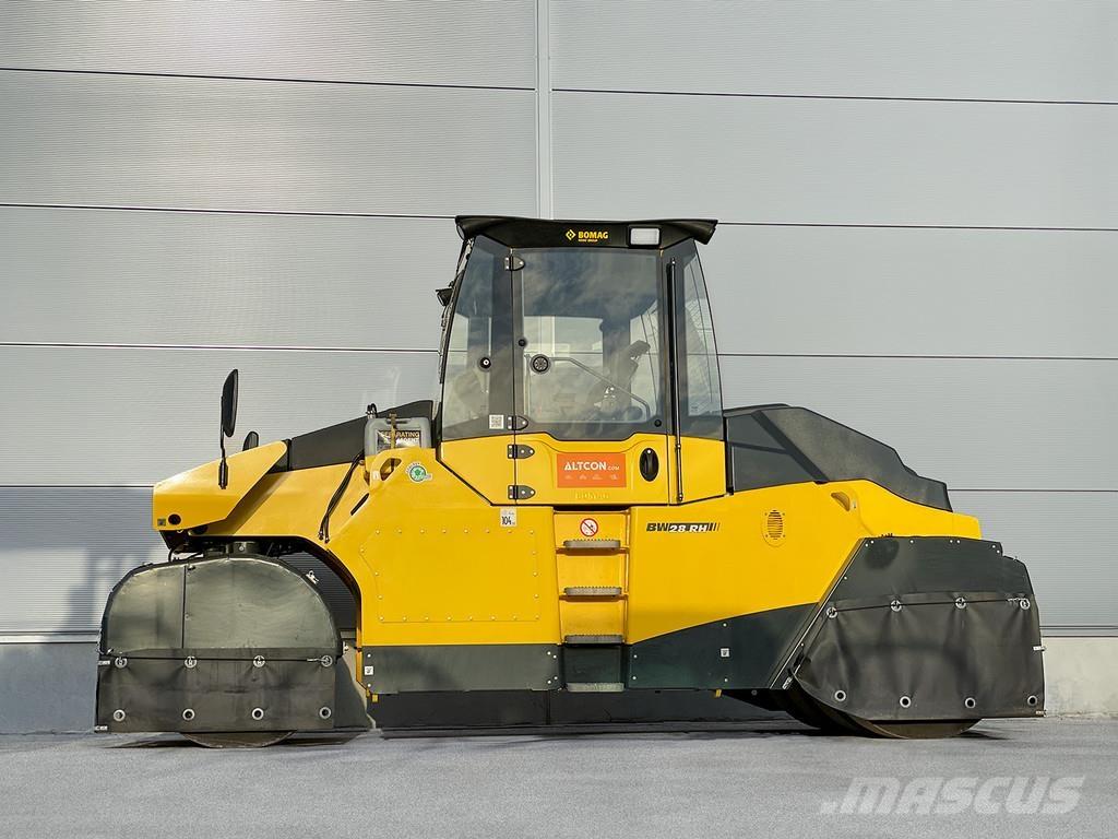 Bomag BW 28 RH Bandenwalsen