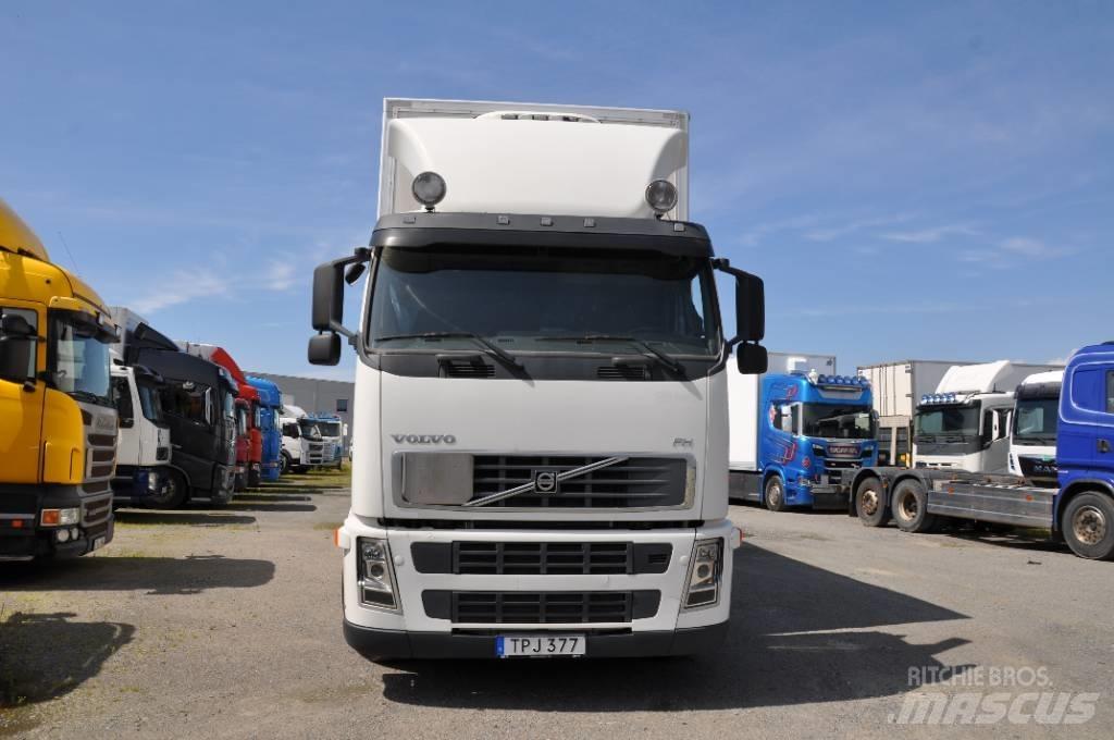 Volvo FH440 6X2 Bakwagens met gesloten opbouw