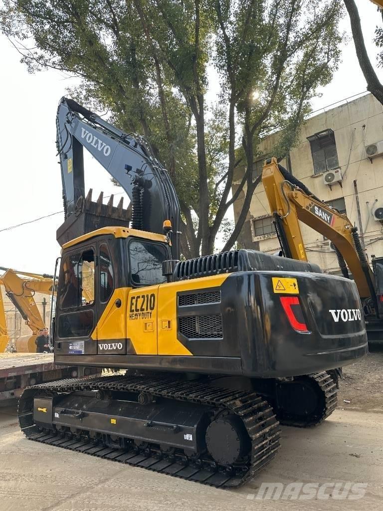 Volvo EC 210 Midigraafmachines 7t - 12t