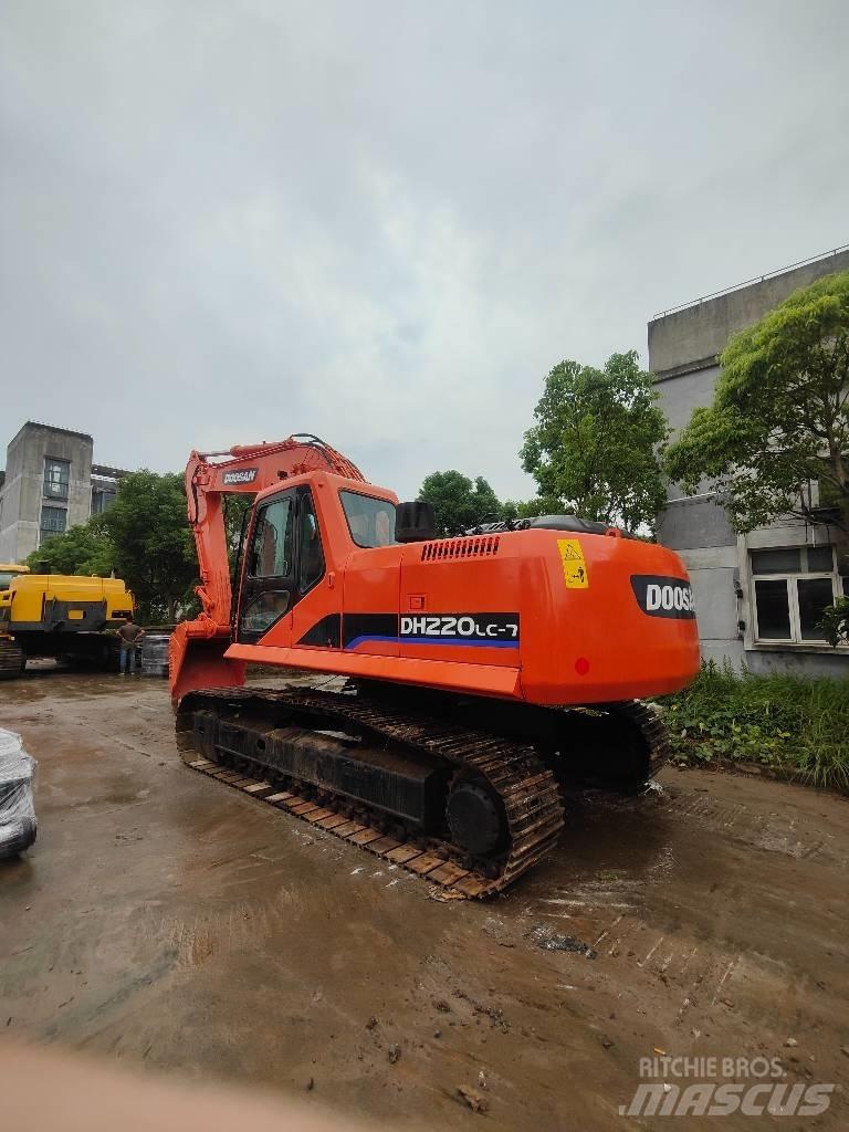 Doosan DH 220 Rupsgraafmachines