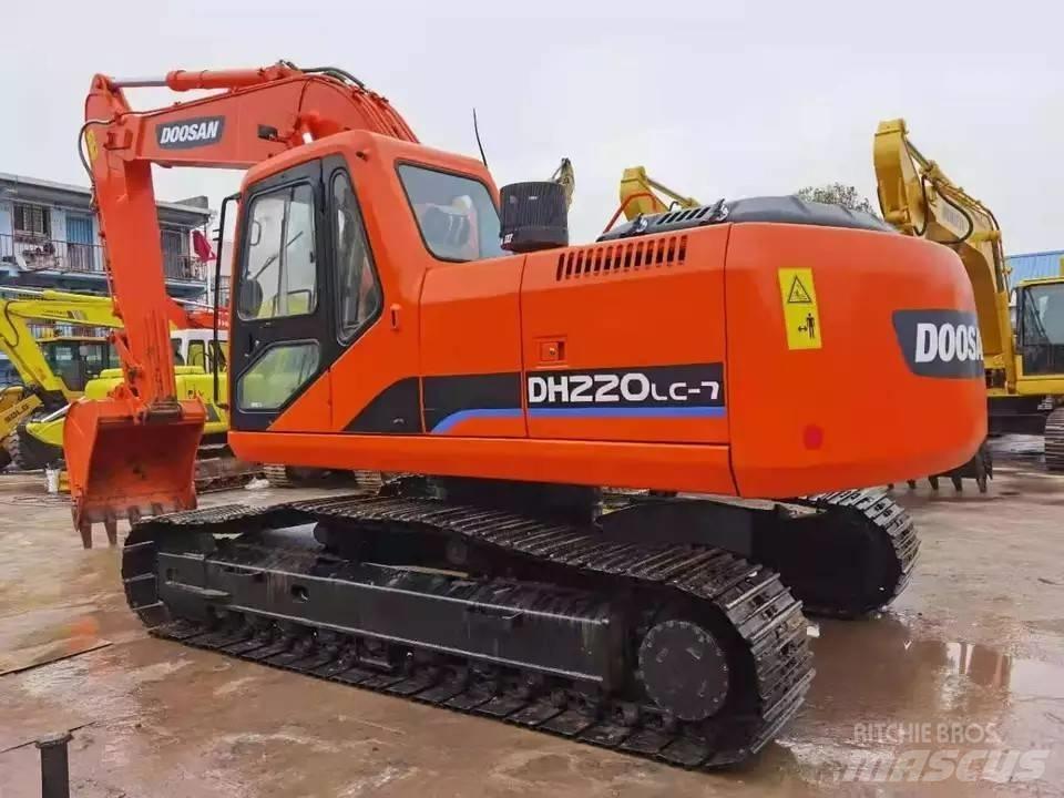 Doosan DH 220 Rupsgraafmachines